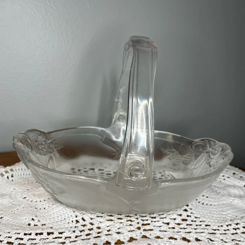 MIkASA Candy Bowl Holiday Bells Clear Cristal Basket.